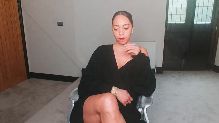 QueenTrick's Streamate show and profile