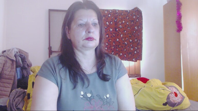 ExtasyMature's Streamate show and profile