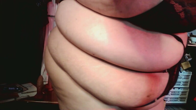 Goddessinnabathory's Streamate show and profile